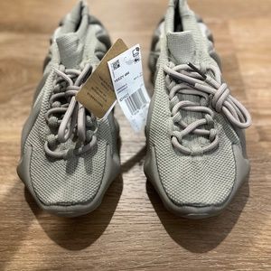 Yeezy 450 Model: ID1623